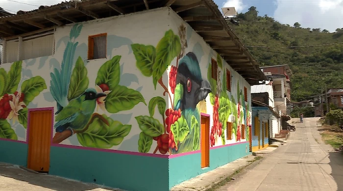 Argelia se viste de colores y atrae a más turistas con la Ruta del