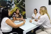 Conformando alianzas con el sector empresarial para la formación técnico - laboral para mujeres y la población LGBTI.