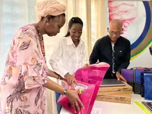 Xiomara Balanta es la primera ganadora en recibir los recursos del Galardón de la Mujer Vallecaucana 2024