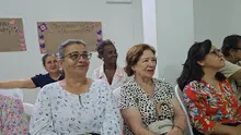 En un encuentro con más de 50 mujeres mayores en Roldanillo, floreció una "Tertulia" llena de emoción