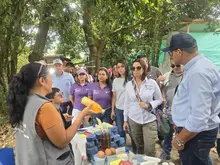 La Casa de Mujeres Empoderadas del Valle participa en el COPE 24 en Tuluá, ofreciendo información y sensibilización sobre la violencia contra la mujer