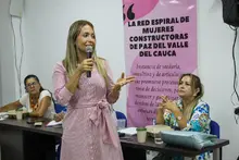 La Red Espiral de Mujeres Constructoras de Paz del Valle del Cauca se reunió en Indervalle para reafirmar su compromiso con los derechos de las mujeres