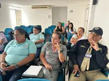 En el Hospital Divino Niño de Buga, se realizó una capacitación sobre el Consultorio Rosa y atención comunitaria, incluyendo un taller de comunicación asertiva.