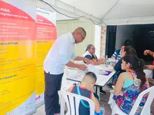 Realizamos una Feria de Servicios en la comuna 12 de Cali, informando a la población LGBTI sobre violencias de género, rutas de atención y sus derechos.