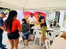 Realizamos una Feria de Servicios en la comuna 12 de Cali, informando a la población LGBTI sobre violencias de género, rutas de atención y sus derechos.