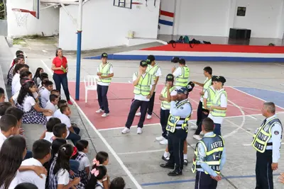 En junio, 2.193 niñas, niños y jóvenes recibieron la capacitación de seguridad vial en el Valle del Cauca.