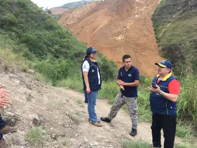 Gestión del Riesgo atiende caída de material en  zona rural de Yumbo que afecta a tres mil personas