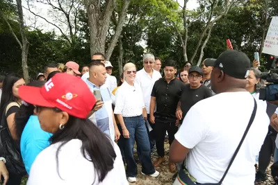 Cumpliendo compromiso con ‘Volvamos a Mi Cali Bella’, Gobernación apoyará recuperación de polideportivo de Villa del Lago