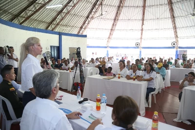 Comuna 13 de Cali sale fortalecida en los 'Conversatorios Ciudadanos' con la gobernadora Dilian Francisca Toro