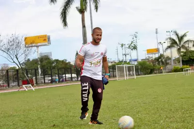 El entrenador Valle Oro Puro, Angello Marsiglia, será el timonel de la Selección Colombia de Fútbol Femenino en los Olímpicos