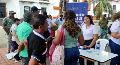 Emprendedores aprovechan últimos días para solicitar créditos con cero interés