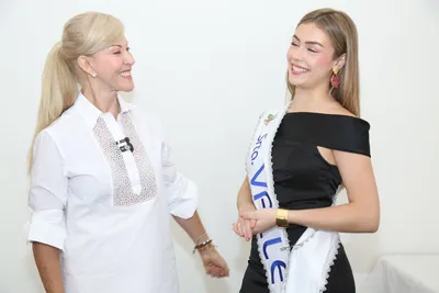 Gobernación resalta la participación de María Camila Tascón en el Reinado Nacional del Café