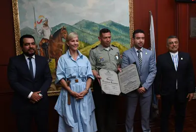 ¡Gracias a los ‘héroes’ por luchar por la seguridad! Asamblea del Valle condecora a la Fuerza Pública