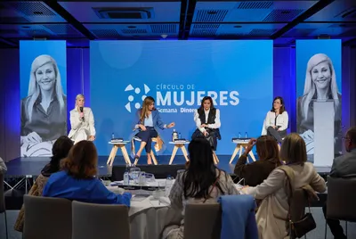 “Las mujeres del Valle son clave en programas de la gobernación”: Dilian Francisca Toro, en panel de Semana