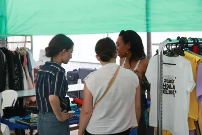 Este domingo, únete a la Biblioteca Departamental y la CVC en la donatón de moda sostenible