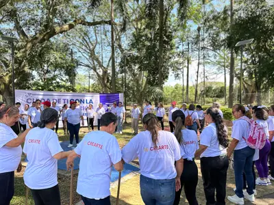 Homenaje a madres comunitarias del Norte del Valle y Buenaventura por su labor