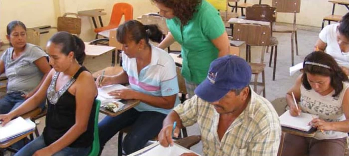 550 cupos para que jóvenes y adultos accedan al sistema educativo oficial  