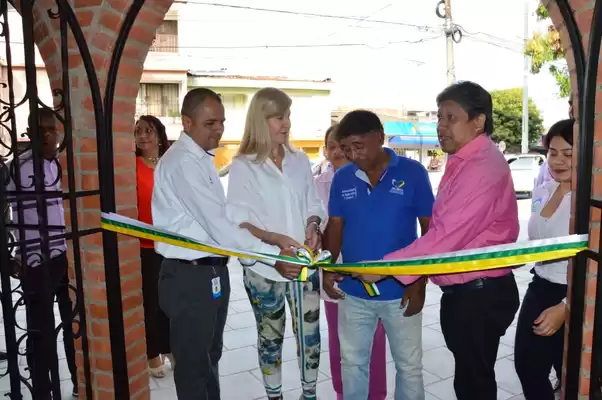 Gobernadora entregó remodelación del Hospital  Raúl Orejuela Bueno sede La Emilia en Palmira