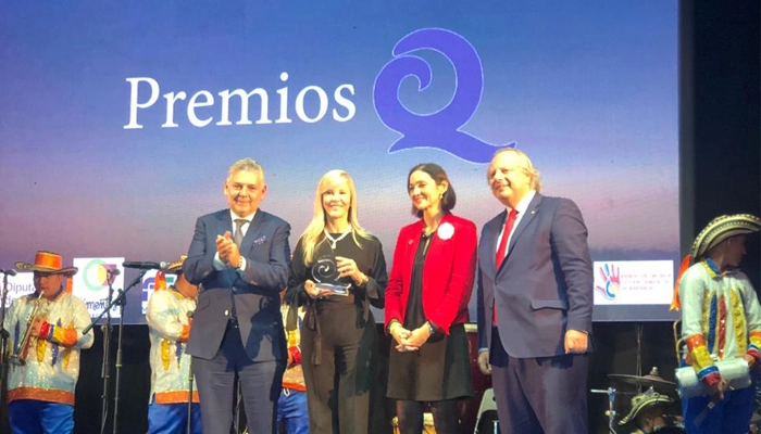 En la élite del turismo mundial, gobernadora  recibió premio de calidad turística para el Valle