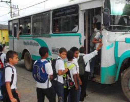 Sigue el apoyo económico para  transporte escolar en 14 municipios