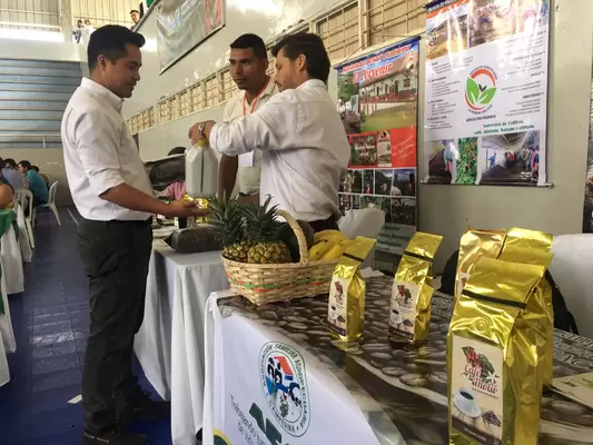 Rueda de negocios de Palmira acercó a pequeños  productores con grandes compañías nacionales