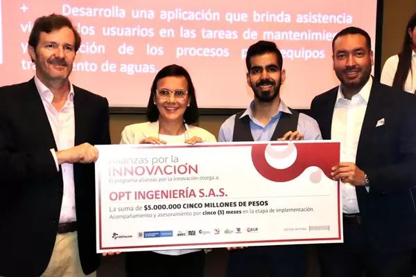 Gobernación del Valle y CCC entregaron incentivos a empresarios para fomentar innovación