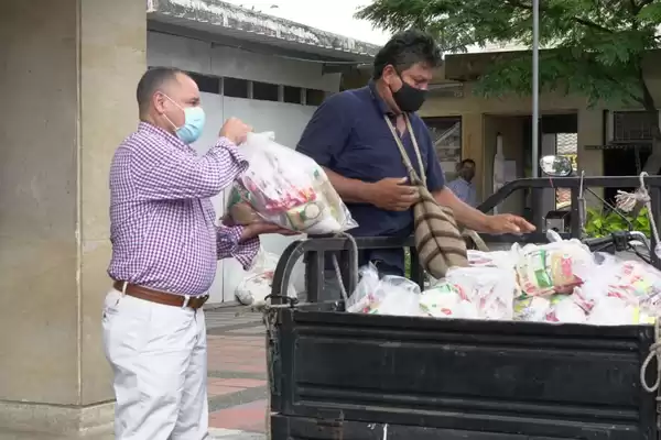 Asociación de recicladores del centro de Cali recibió  mercados por parte de la Gobernación del Valle