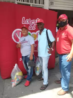 Llega cuarta entrega de ayudas humanitarias para loteros del Valle