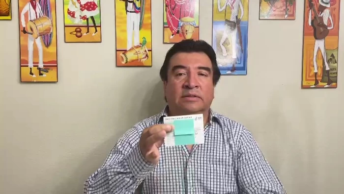 Epidemiólogo colombiano en EE.UU. que ya recibió la vacuna  contra el COVID pide a la comunidad que se haga vacunar