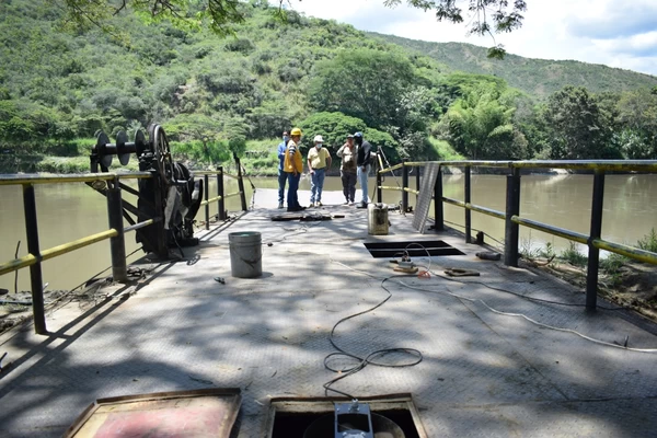 Con el reforzamiento de la barcaza de Caramanta, en el río Cauca, la Ruta Invencible reactivará el paso entre Bugalagrande y cuatro municipios