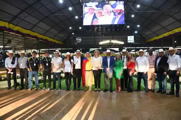 Gobernadora ratificó su compromiso con la Equitación en Caballos de Paso Fino