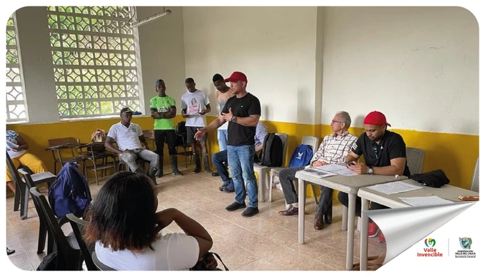 La Gobernación del Valle del Cauca, socializa proyectos de mejoramiento a la comunidad de Agua Clara en el Distrito de Buenaventura.