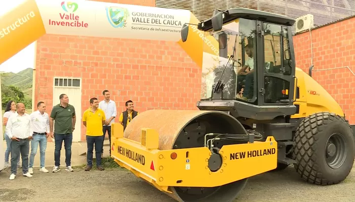 Con una nueva máquina vibrocompactadora se mejorará la conectividad en las vías terciarias de La Unión