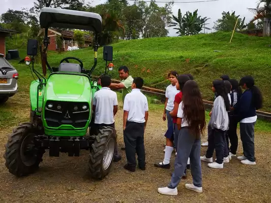 Gobernación del Valle apoya a más de 200 jóvenes de la Asociación de Futuros Agricultores en La Cumbre