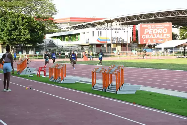 El primer estadio de atletismo con dos pistas certificadas por la World Athletics en Suramérica es el 'Pedro Grajales' y está en el Valle