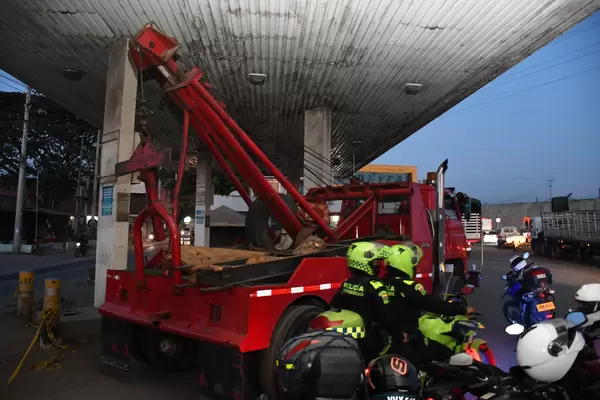 Dos grúas atenderán a varados en la vía Cali-Candelaria para evitar traumatismos en la movilidad