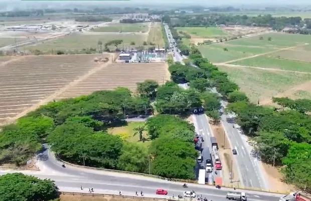 Gobernadora solicita a manifestantes del paro camionero establecer corredores humanitarios