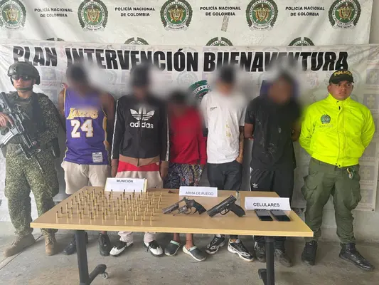 Gran operativo policial en el Valle deja 25 capturas, incautación de armas y estupefacientes en 12 municipios